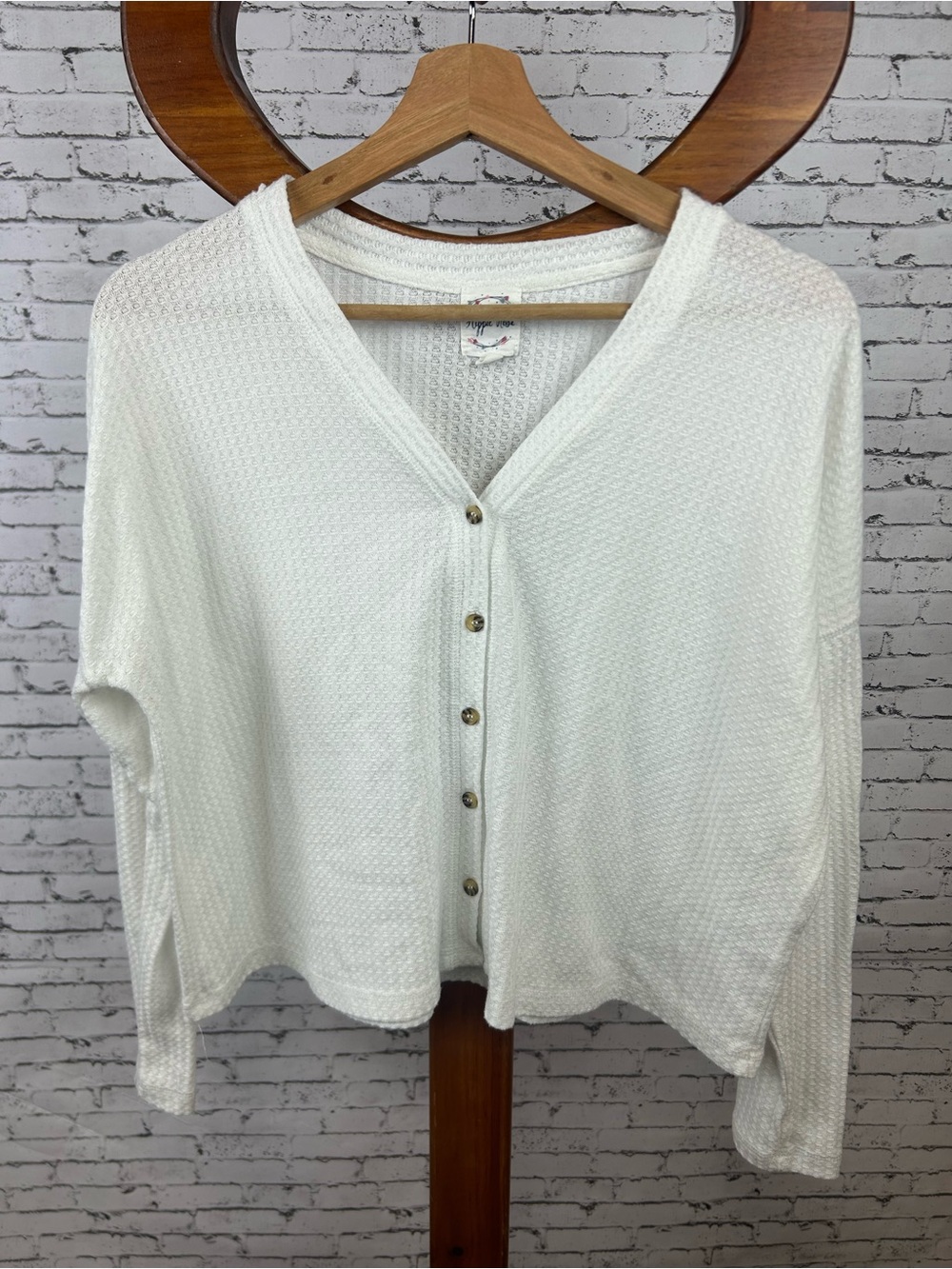 Hippie Rose | White Waffle Knit V-Neck Button Top size S